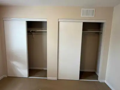 ✨Room for Rent – Clean & Bright– Ideal for Working Professional/Student✨ Preferred for females. Loca...