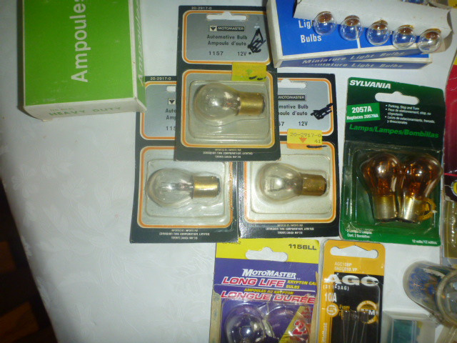 Assorted Vehicle Bulbs and Fuses in Other Parts & Accessories in Cole Harbour - Image 4