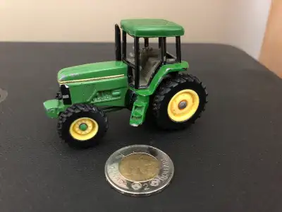 1/43 Scale Die Cast Metal w Plastic J D 0450U Tractor 3" L X 2", View more