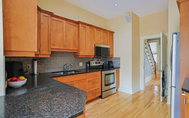 For rent: 3 Bedroom Downtown Charlottetown Townhouse Condo in Long Term Rentals in Charlottetown - Image 4