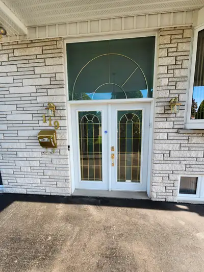2 portes pour 150$ négociable, View more
