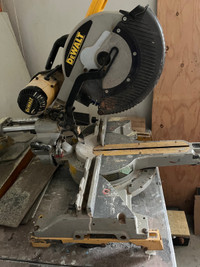 Dewalt sliding compound miter saw 