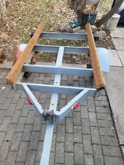 14ft boat trailer Come with ownership Asking $850 obo.
