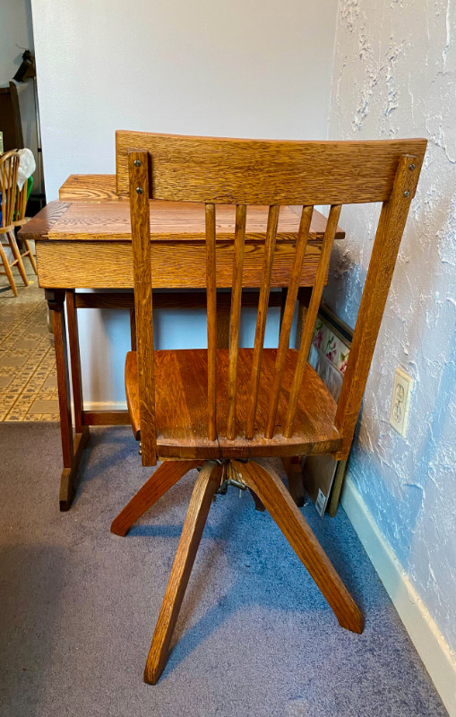 Antique Children's Desk and Chair in Desks in Oakville / Halton Region - Image 3