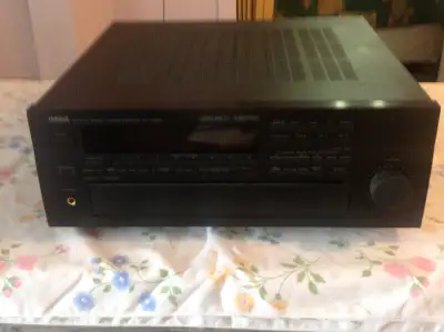Amplificateur Yahama 450 watts, View more