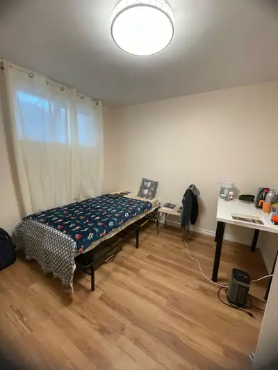 Furnished room for rent -Females only