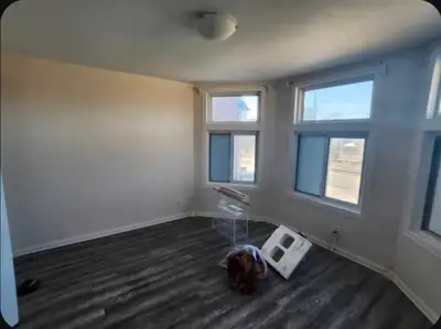 1 bedroom, 1 bathroom