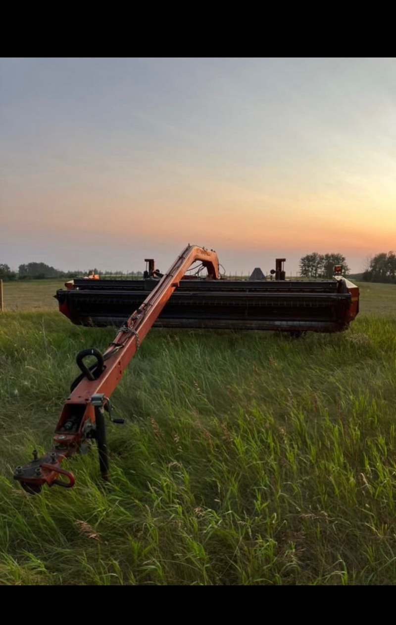 2002 Case SCX 100 haybine Farming Equipment Prince Albert Kijiji