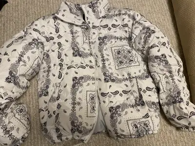 women size small puffer winter jacket , View more