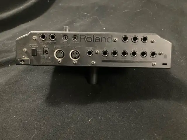 Roland TD 6v electronic drum module in Drums & Percussion in City of Toronto - Image 4