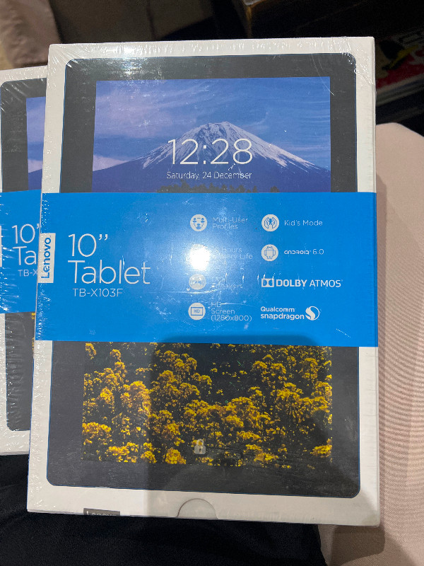 Lenovo Tablets in iPads & Tablets in Oshawa / Durham Region