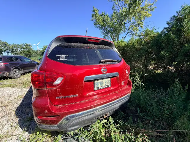 2018 Nissan Pathfinder SL needs new engine 562911351365314561