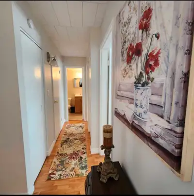 Great Location ! 2 BDRM May be Furnished