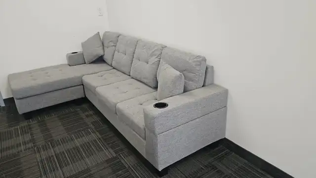 Family 4 Seater Sectional Couch in Couches & Futons in Norfolk County - Image 3