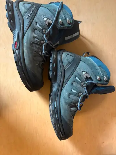 Solomon Women’s Hiking Boots (Size 9.5), View more