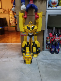 20" Transformers Super Bumblebee Extra Large Talking Figure