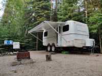 2021 Escape Trailer Ind model 19 fiberglass camper trailer