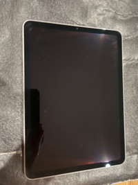 iPad Air 5 génération de 256gb vien avec deux iPod touch 6