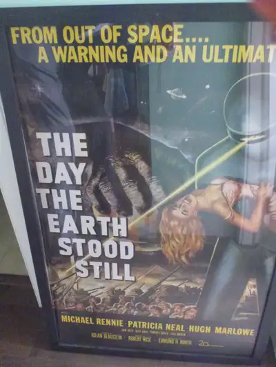Framed Movie Poster The Day the Earth Stood Still, View more