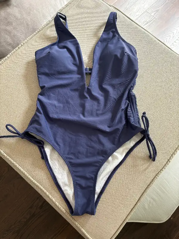 Reduced! Brand New Cupshe Women’s Bathing Suit, Size M