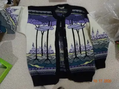 Lady Sweater, art nouveau style, maker PAST TIMES, fabulous/90s, View more