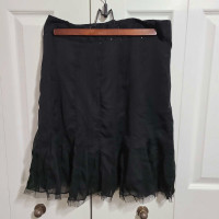 Suzy Shier black skirt size medium
