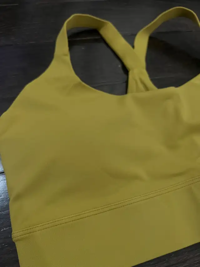 Luca Domello Women Sports Bra, lime green-yellow Sz M in Women's - Tops & Outerwear in Mississauga / Peel Region - Image 3