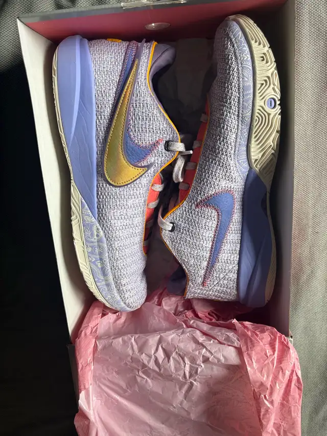 Lebron 20 Violet Frost Size 1262863259670273127