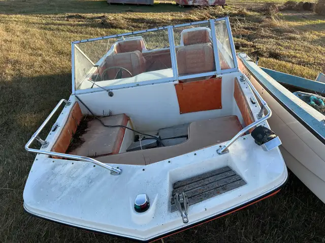 Free Boats in Powerboats & Motorboats in Regina - Image 4