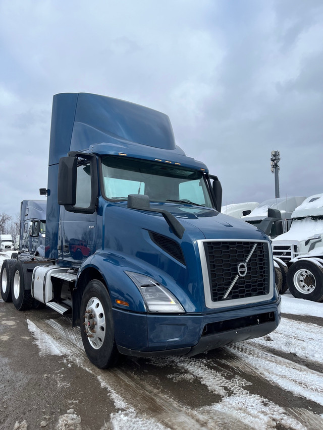 2019 Volvo VNR Day Cab in Heavy Trucks in Mississauga / Peel Region - Image 3