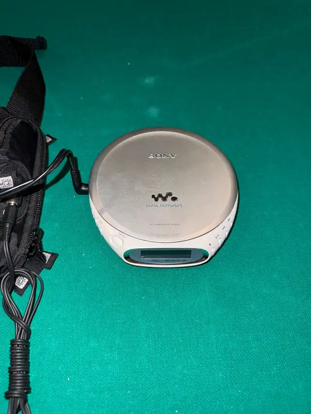 Sony CD walkman player505386818685511681