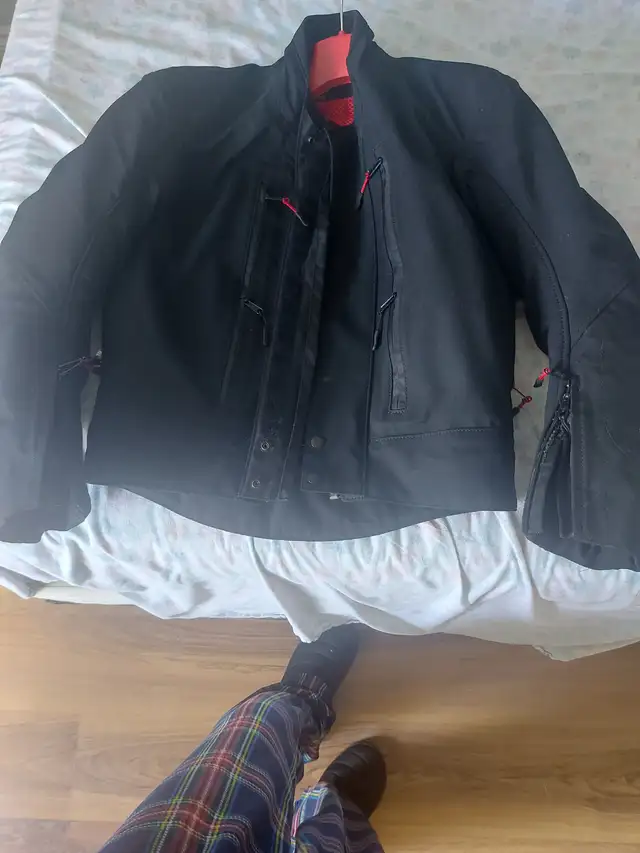Motorcycle textile suit in Motorcycle Parts & Accessories in Corner Brook - Image 3