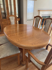 Oak dining room set and China Cabinet 