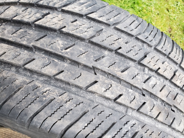 Toyo 235/60/17 tire in Tires & Rims in Dartmouth