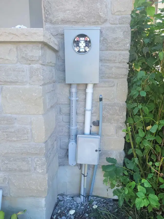 Electrician 587817042503290881