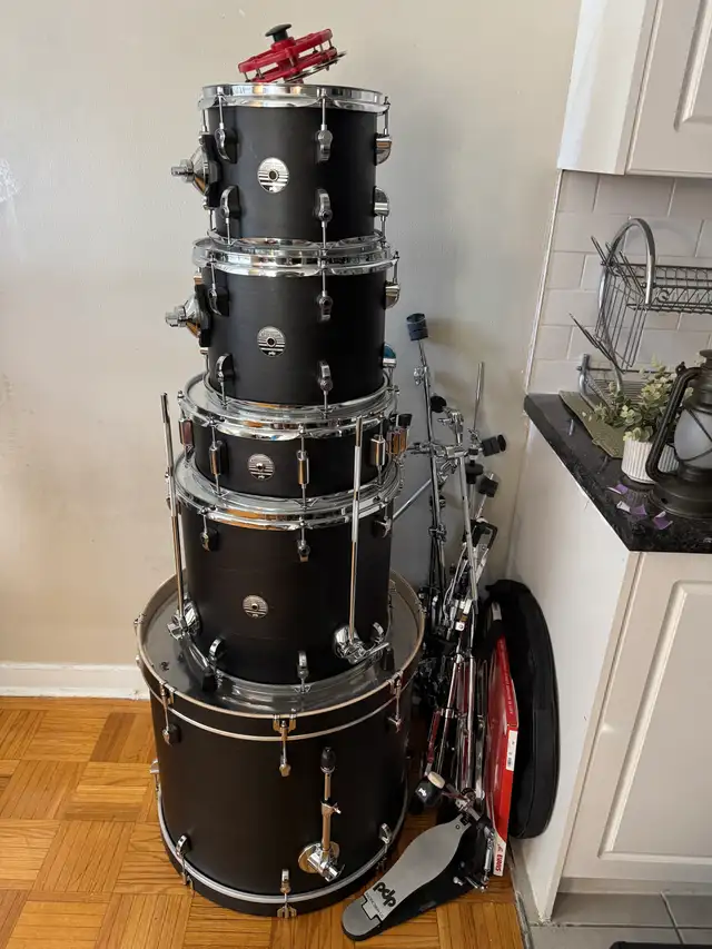 PDP (DW) Spectrum series 5 piece kit, cymbals, stands plus more in Drums & Percussion in City of Toronto - Image 4