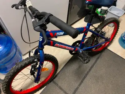 Size 18 super cycle kids bike bearly used! Basically new, View more