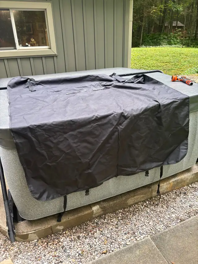 ramp and rear seat cover in Accessories in Owen Sound - Image 5