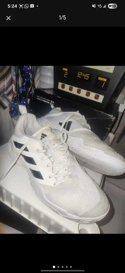 Adidas Men's Barricade tennis shoes size 11, View more