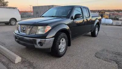 4x4, Air Conditioning, cruise control, power locks. Truck has 5 almost new duratrac tires on it, I b...