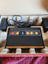 Atari Flashback 6 Classic Game Console with 2 wireless controlle