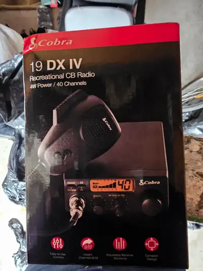 Cobra 19 DX IV two-way radio 40 channels, View more
