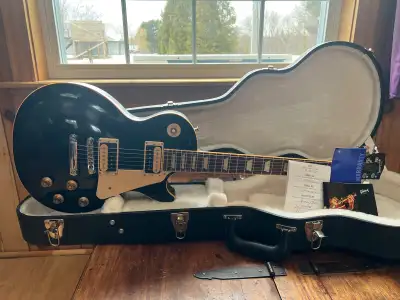 30 ads for gibson les paul traditional in Guitars in Canada