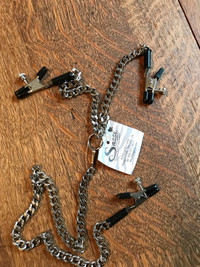 NEW- Nipple clamps with chain