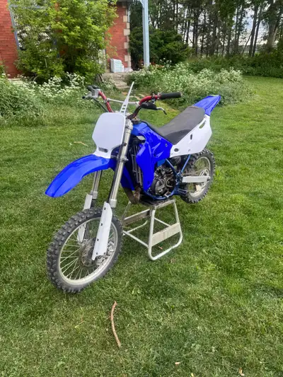 2001 Yamaha YZ80 with lots of work recently done to it, Runs and rides great Fresh top end ( new pis...