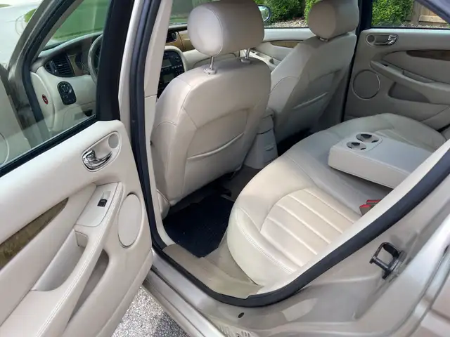 Jaguar X-Type513987934274856966