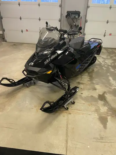 Excellent condition. Low kms. Ice scratchers, mirrors, backup pull start. Ontario trail pass.