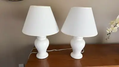 2 lamps in perfect condition. Pick up in Collingwood. Each lamp about 21” high and 14” wide