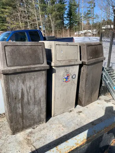 Garbage cans asking 200 or Bo