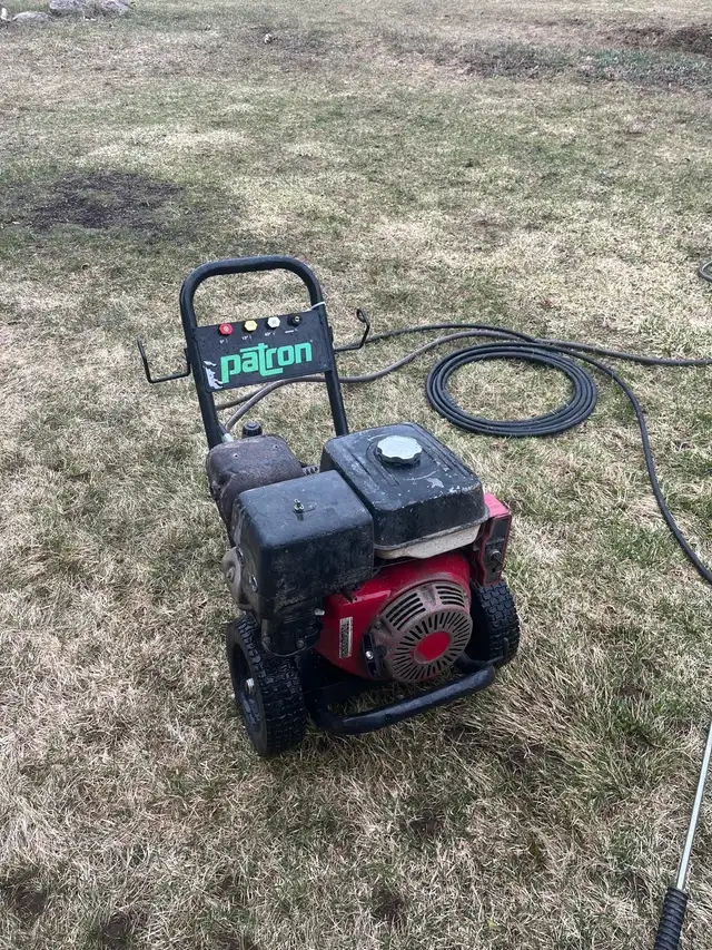 Patron Honda Super Heavy Duty Presure washer Power House 13 Hp G in Outdoor Tools & Storage in Oshawa / Durham Region - Image 2